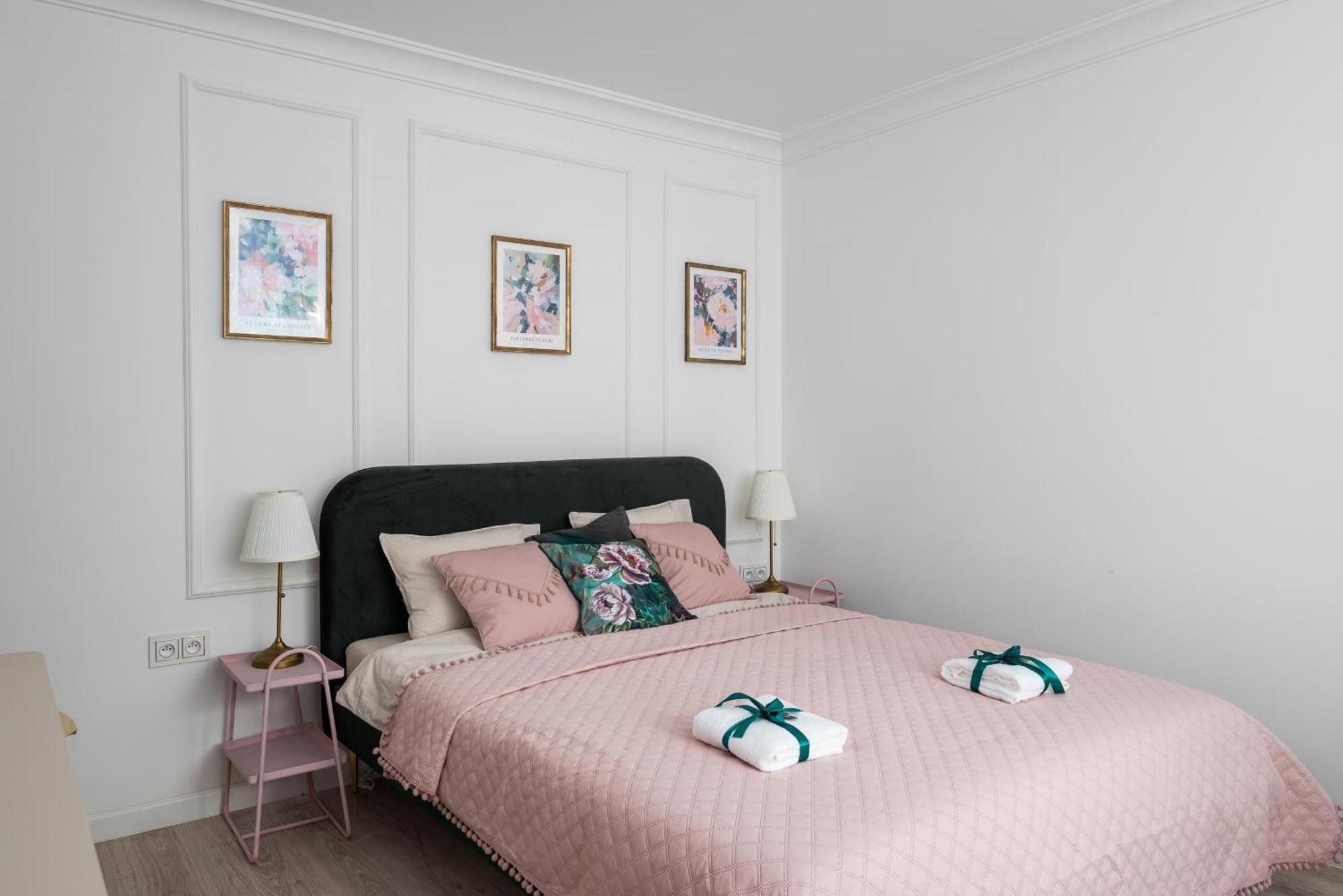 Lovely Downtown Studio At Most Lively Hoza Street, Discover Warsaw On Foot Exterior photo