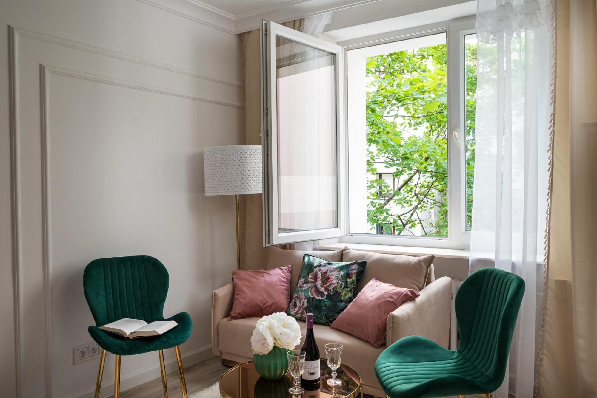 Lovely Downtown Studio At Most Lively Hoza Street, Discover Warsaw On Foot Exterior photo