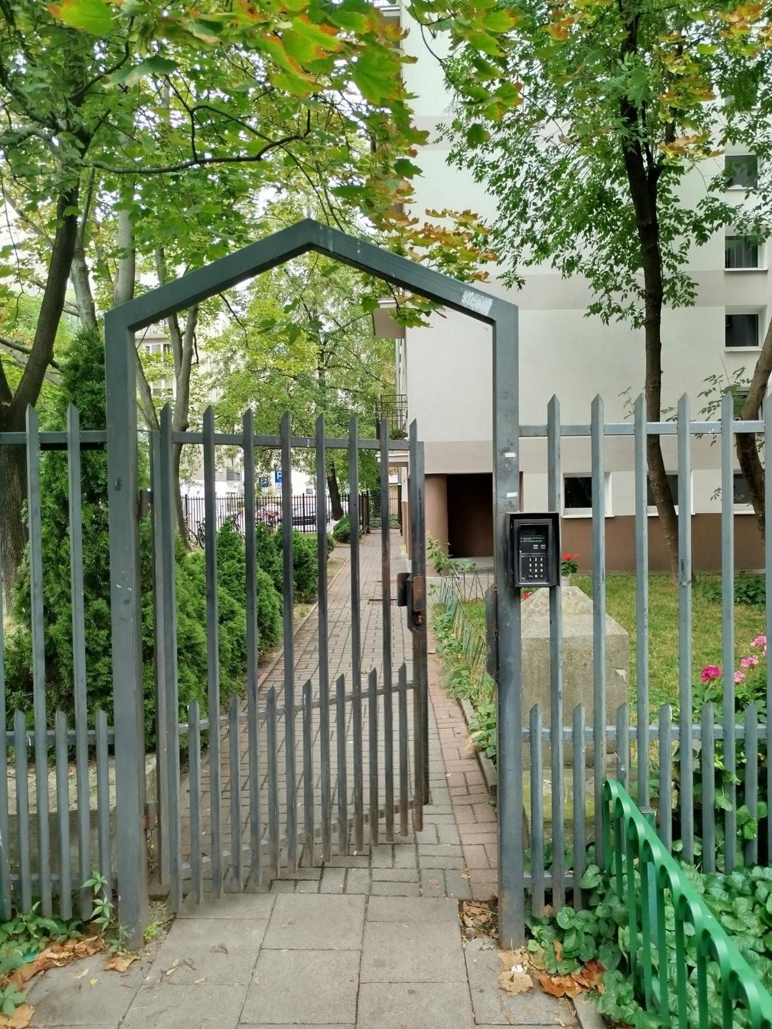 Lovely Downtown Studio At Most Lively Hoza Street, Discover Warsaw On Foot Exterior photo